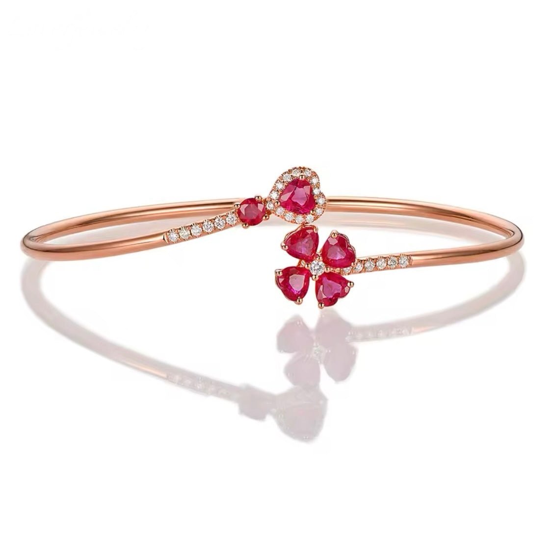 18Kt Rose Gold 1.79 ct Ruby Bracelet with Natural Diamonds