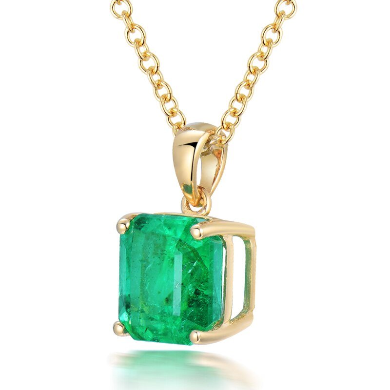 18Kt Yellow Gold 2.50 ct Emerald Pendant (Unisex)