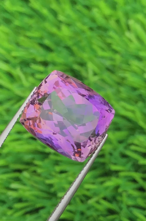 Natural Ametrine 19.70 carats, fancy cut, purple-yellow bi-color gemstone from Bolivia, untreated