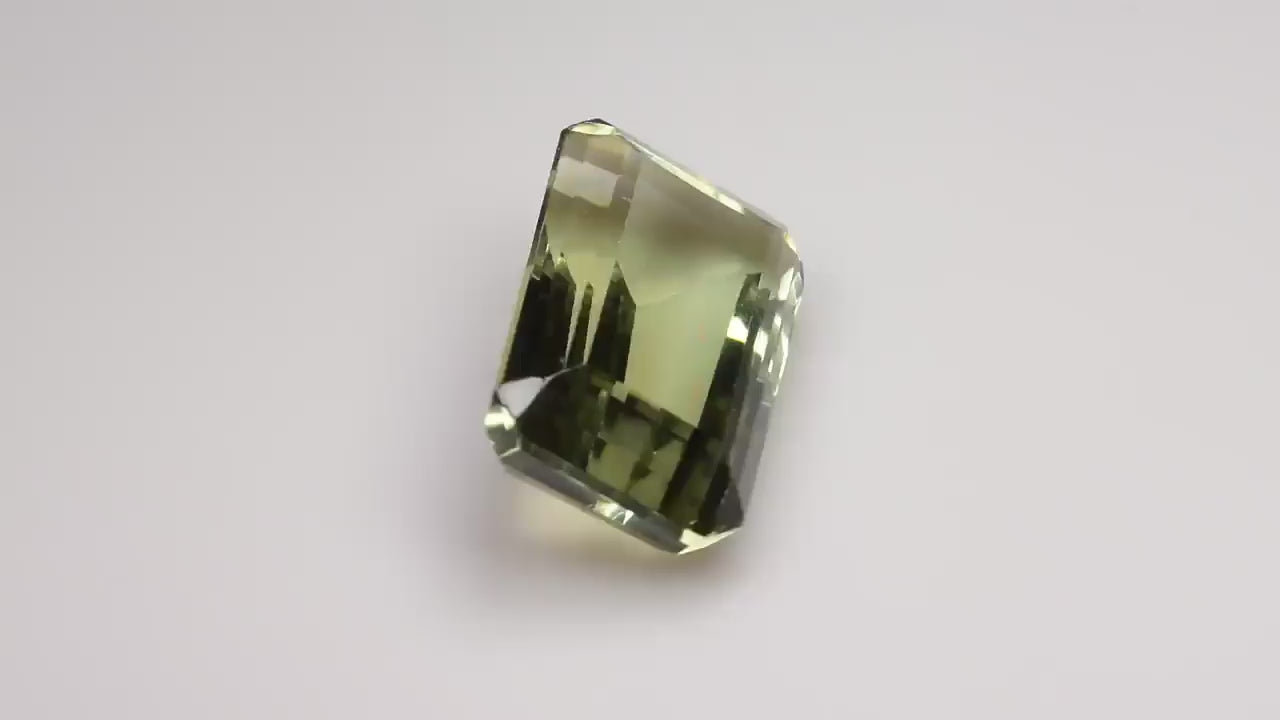 Natural Prasiolite 17.36 carats, green amethyst, rectangular cut, heat treated gemstone from Africa