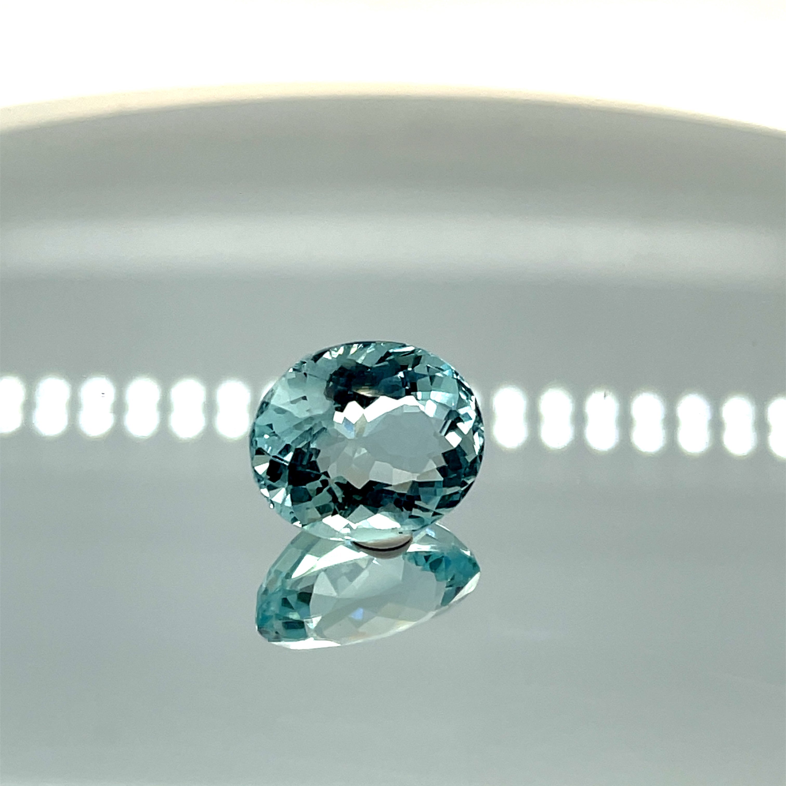 Natural Aquamarine 8.22 ct – Roundish Oval Cut, Untreated