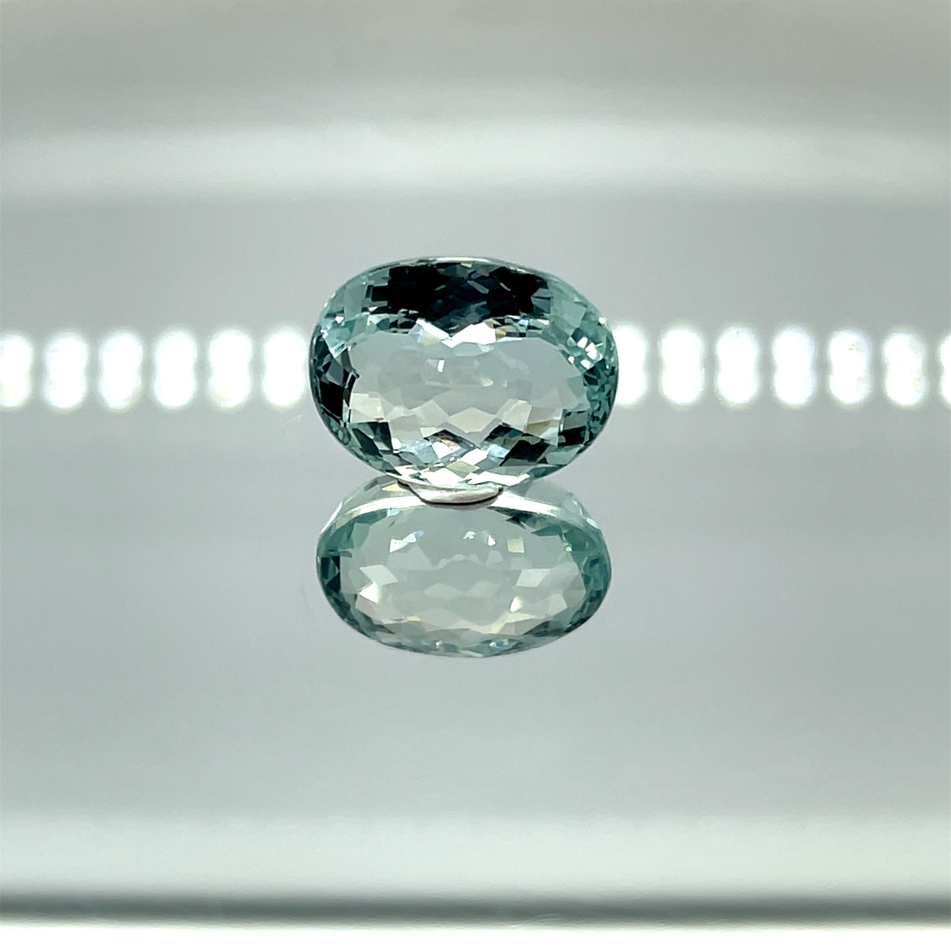 Natural Aquamarine 9.37 ct – Oval Cut, Untreated