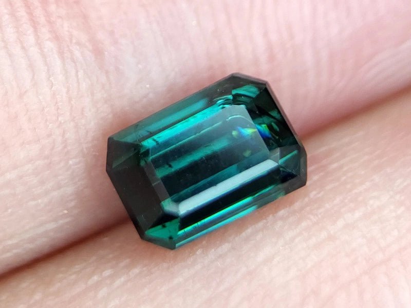 Natural Green Tourmaline 1.58 ct – Square Cut, Untreated