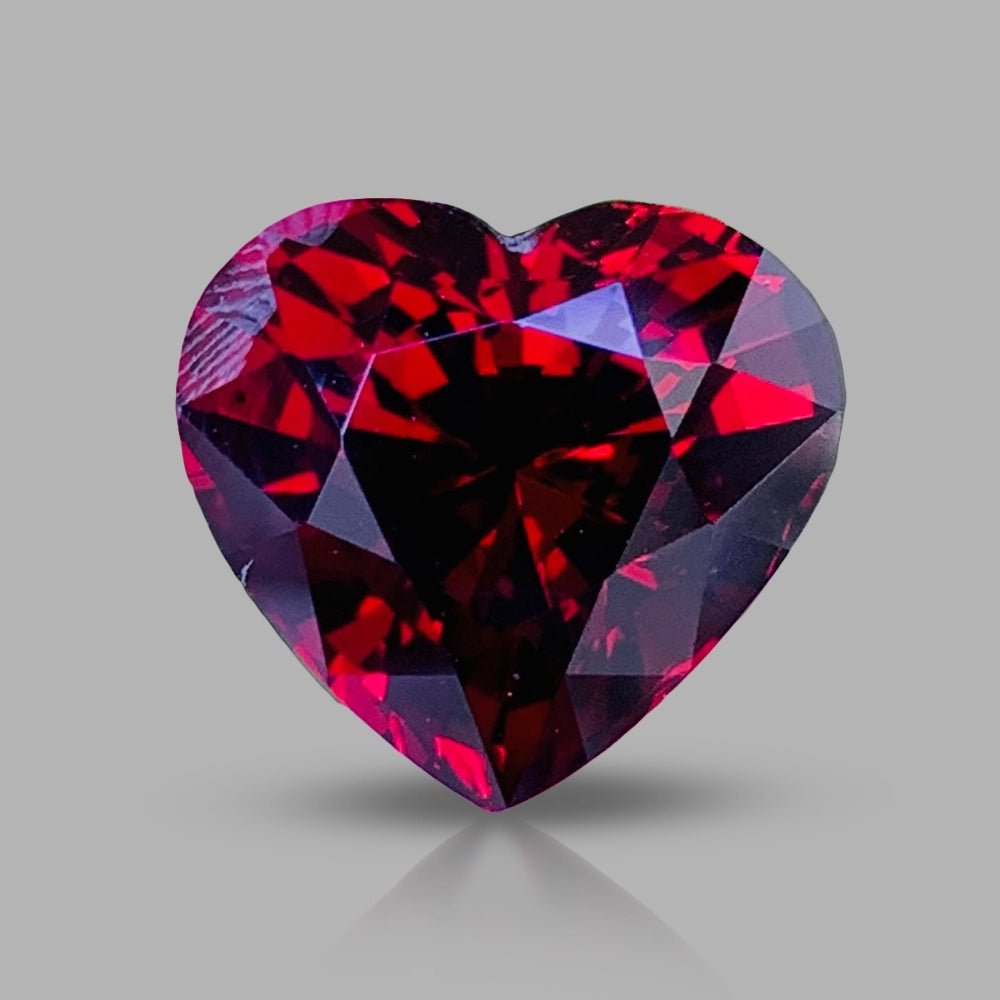 Natural Rhodolite Garnet - 8.21 ct, Heart Cut