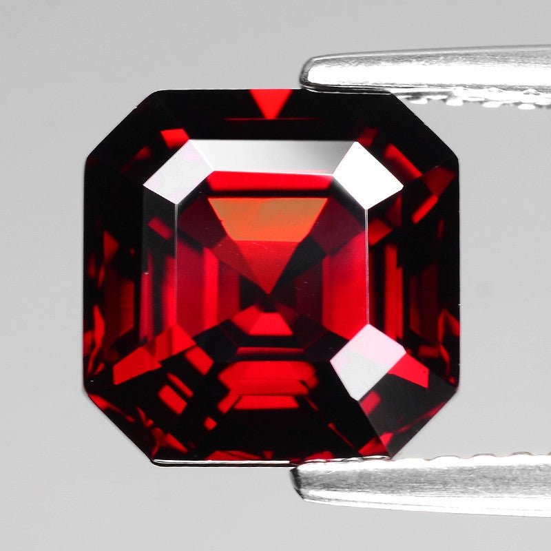 Natural Umbalite Garnet 4.73 ct – Asscher Cut, Unheated