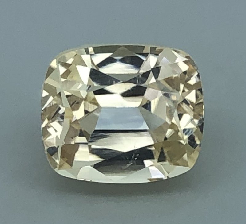 Spodumene 13.74 ct – Light Yellow, Cushion Cut, HGTL Certified