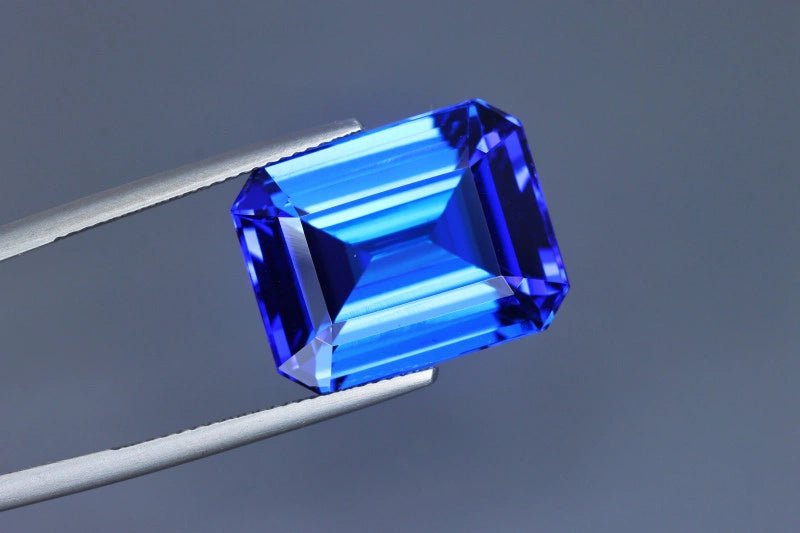 Tanzanite - 22.05 ct
